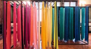 «Με βελόνι και κλωστή: Στον καμβά της ιστορίας»