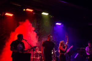 «Όλη η Αθήνα μία Σκηνή» | Fabulous VI – “A Blast From The Past”