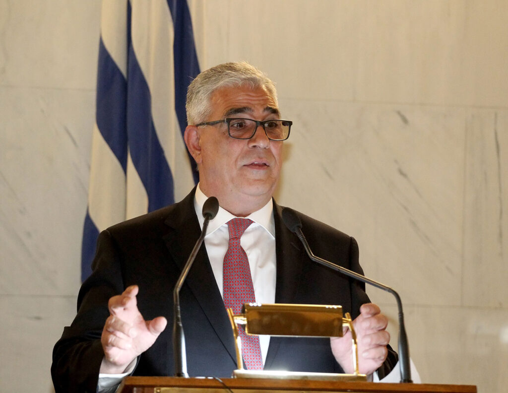 Ο Πρόεδρος του Δημοτικού Συμπουλίου Αθήνας Ελευθέριος Γ. Σκιαδάς
