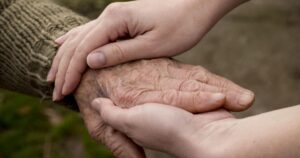 Δήμος Αθηναίων: Δημιουργείται Κέντρο Ημερήσιας Φροντίδας Ηλικιωμένων – Αναβαθμίζεται το πρόγραμμα «Βοήθεια στο Σπίτι»