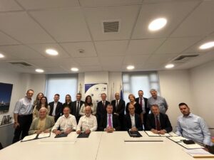 Ο Δήμος Αθηναίων, υπέγραψε Σύμφωνο Συνεργασίας με την Ευρωπαϊκή Τράπεζα Επενδύσεων για την υλοποίηση του Κλιματικού Συμφώνου